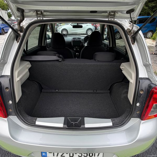 Nissan March 2017 389955623