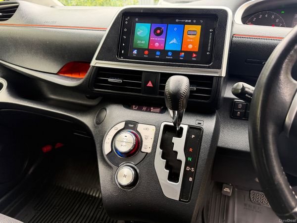 Toyota Sienta 1.5 Hybrid Auto Powersliding Doors 389959111