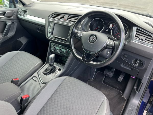 2016 (162) Volkswagen Tiguan SE 2.0 TDI BMT - Auto 389973019