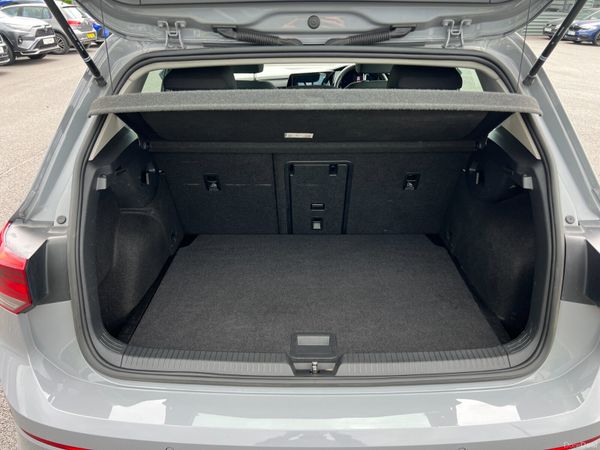 2022 Volkswagen Golf Life 2.0 TDI 389973341