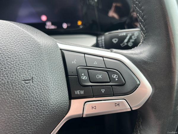 2022 Volkswagen Golf Life 2.0 TDI 389973345