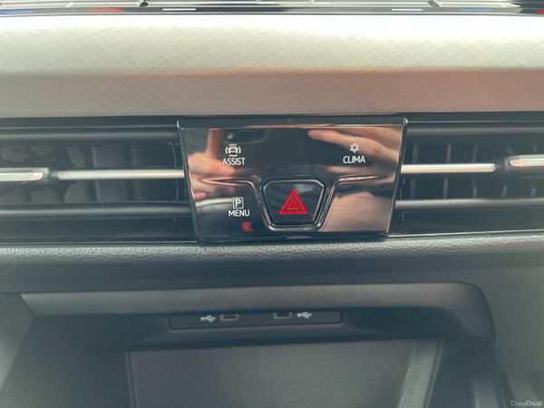 2022 Volkswagen Golf Life 2.0 TDI 389973349