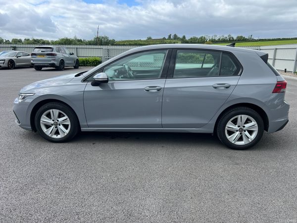 2022 Volkswagen Golf Life 2.0 TDI 389973327