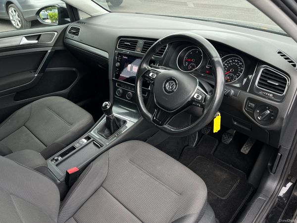 2017 Volkswagen Golf SE Nav 1.6 TDI BMT 389986891