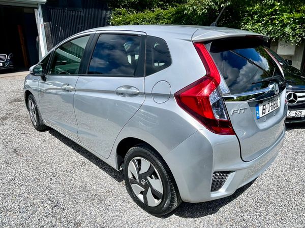 151 Honda Fit Hybrid | Reverse Camera 389987267