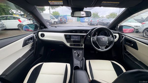 Toyota Auris 1.8 Hybrid 2016 389904201