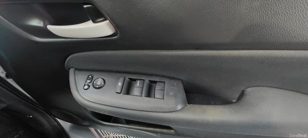 202 Honda Fit - 1.5 Petrol Hybrid 390065077