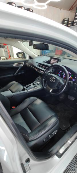 2016 Lexus CT200- lowest milage in market 390065345