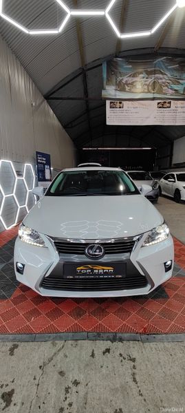 2016 Lexus CT200- lowest milage in market 390065339