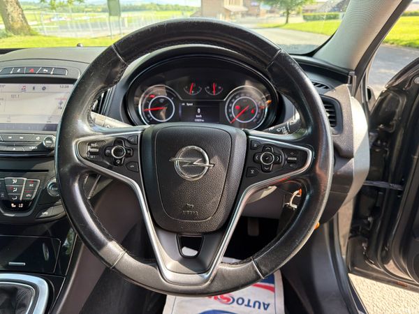 Opel Insignia 2015 SE 2.0 CDTI Low Mileage 390079843