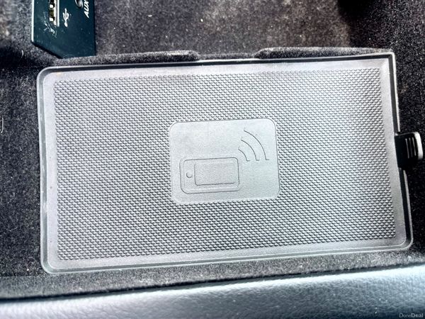 Audi A6 2.0  (Black Edition) Sunroof 390080513