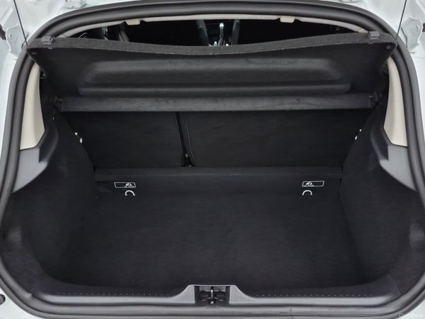 2017 RENAULT CLIO LUTICIA 1.2 AUTOMATIC 390012663