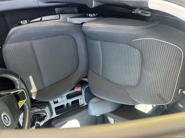 Ford Focus 2019(NCT 09/28 TAX 02/27) 390017471