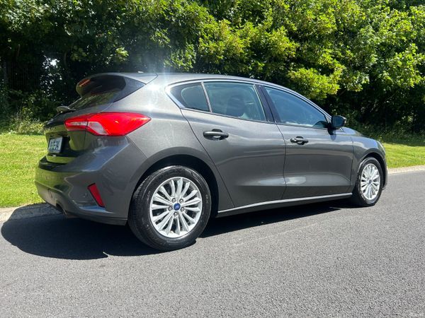 Ford Focus 2019(NCT 09/28 TAX 02/27) 390017423