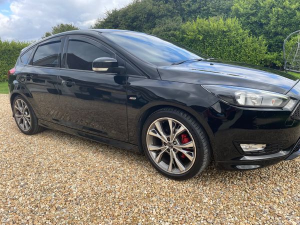 Ford Focus 2017 ST Line Diesel 390019557