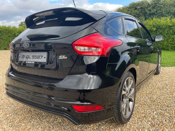 Ford Focus 2017 ST Line Diesel 390019583