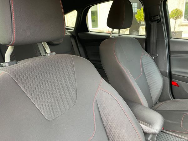 Ford Focus 2017 ST Line Diesel 390019585