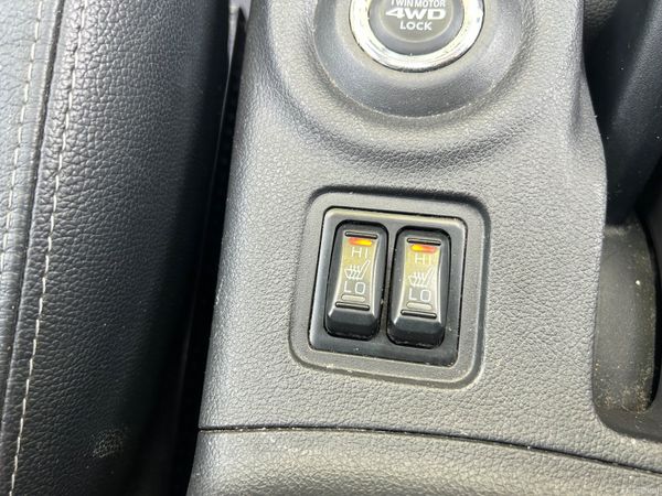2015 MITSUBISHI OUTLANDER HYBRID LEATHER INTERIOR 390021673