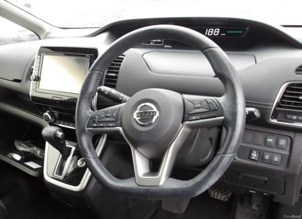 2017 Nissan Serena 2.0 S-Hybrid LOW KMS 8 SEATS 390021697
