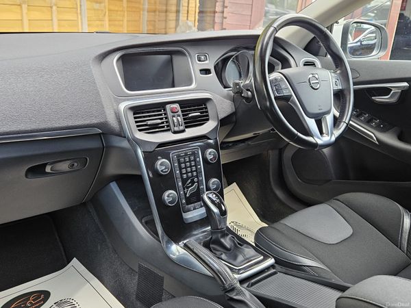 VOLVO V40 D4 2.0 DIESEL D4 AUTO NEW NCT 390022003
