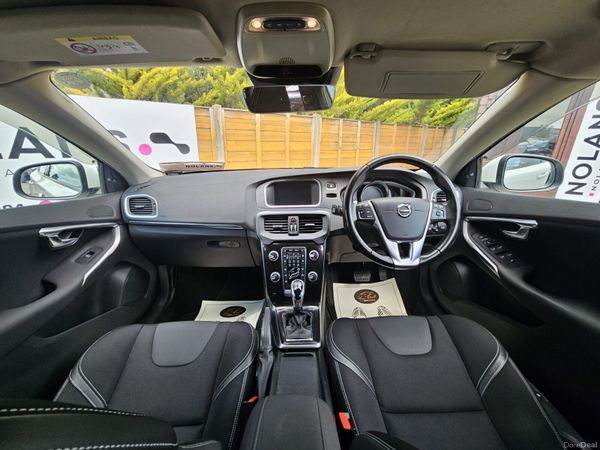 VOLVO V40 D4 2.0 DIESEL D4 AUTO NEW NCT 390022021