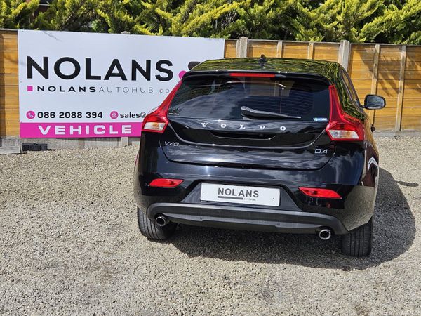 VOLVO V40 D4 AUTO DIESEL NEW NCT 390027257