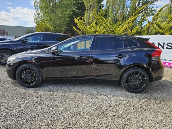 VOLVO V40 D4 AUTO DIESEL NEW NCT 390027263