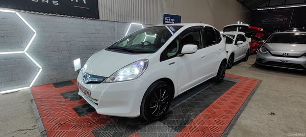 2014 Honda Fit- 1.3 Petrol Hybrid Fresh NCT 390154789