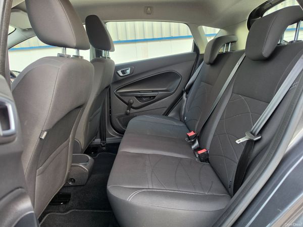 Ford Fiesta 2017 390165197