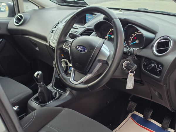 Ford Fiesta 2017 390165205