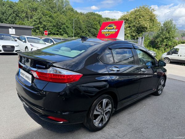 2015 Honda Grace 1.5 Petrol Hybrid Automatic 390166569