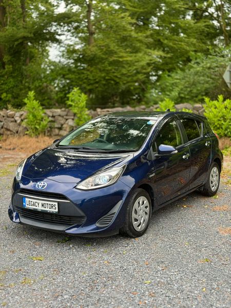 2019 Toyota Aqua Hybrid | 85,000 KM | Auto 390109485