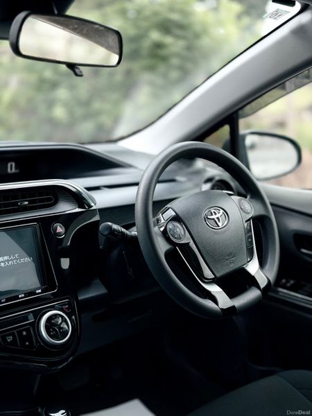 2019 Toyota Aqua Hybrid | 85,000 KM | Auto 390109489