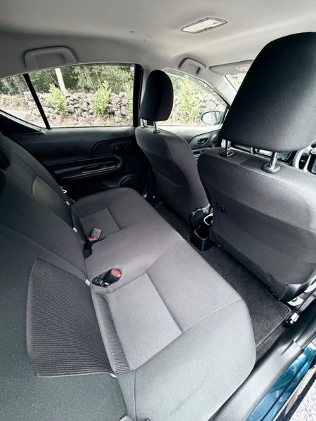 2019 Toyota Aqua Hybrid | 85,000 KM | Auto 390109495