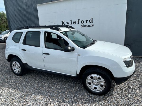 Dacia Duster 2015 390122165