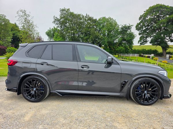 BMW X5 2021 390254117