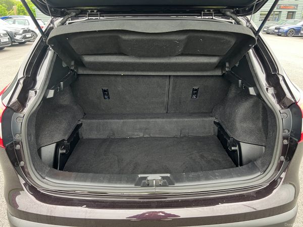 2017 (172) Nissan Qashqai N-Connecta 1.5 DCI 390268531