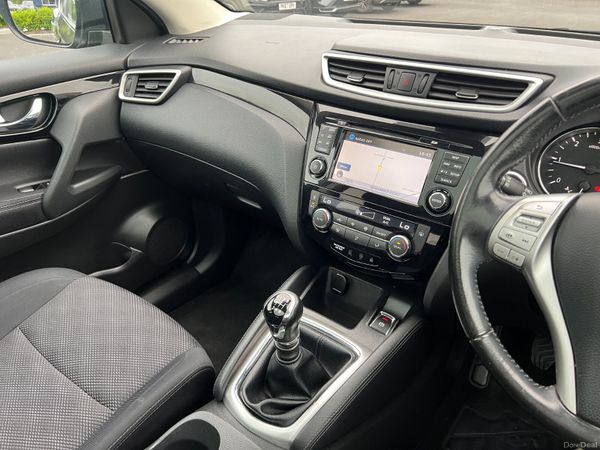 2017 (172) Nissan Qashqai N-Connecta 1.5 DCI 390268535