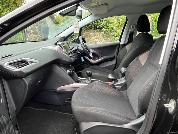 Peugeot 2008 1.4 Hdi 70 bhp Active 390281065