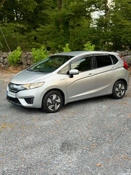 Honda Fit 2015 | 1.5 Hybrid | Automatic 390293463