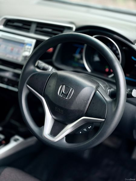 Honda Fit 2015 | 1.5 Hybrid | Automatic 390293489