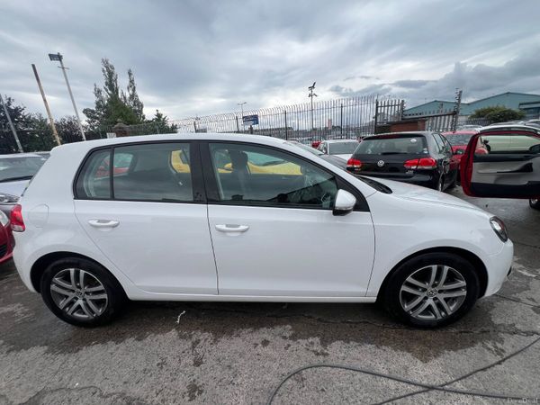 2010 Volkswagen Golf, 5 of 16