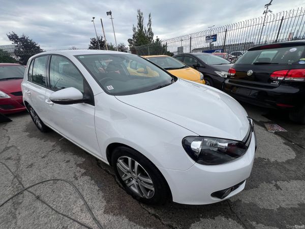 2010 Volkswagen Golf, 2 of 16