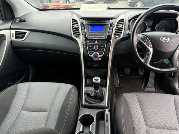 Hyundai i30 Deluxe 1.6 Diesel 390342011