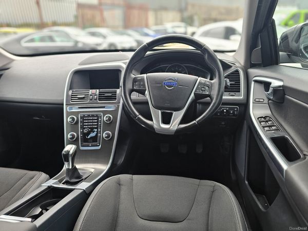 VOLVO XC60 // LOW MILEAGE // 04/27 NCT 390354469