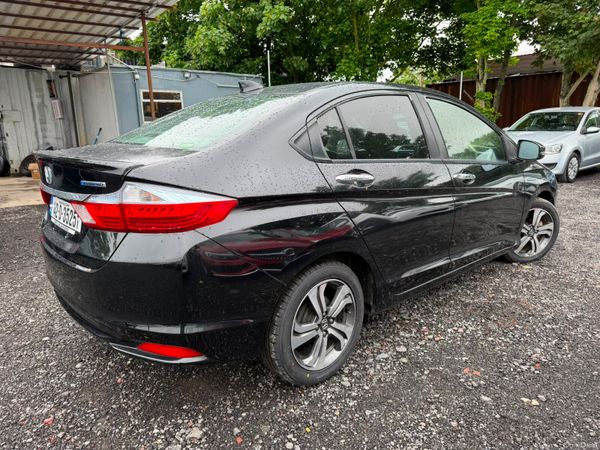 Honda Grace 2014 Auto Hybrid 390359593