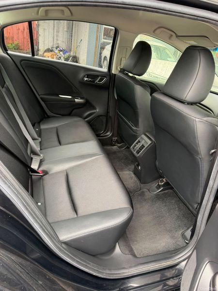 Honda Grace 2014 Auto Hybrid 390359695