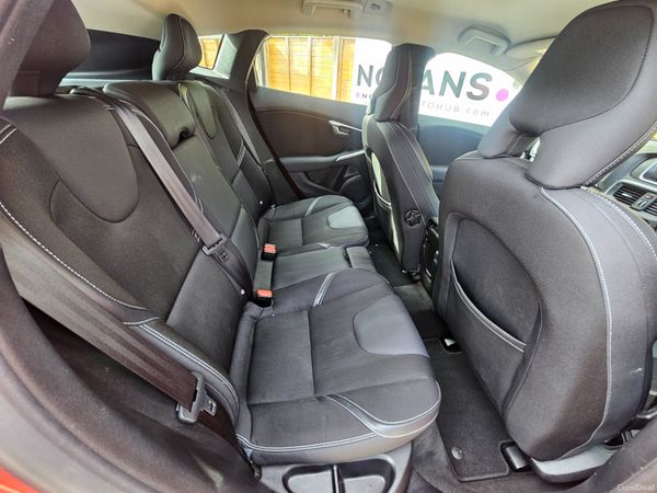 Volvo V40 2016  D4 Model New Nct 390376263