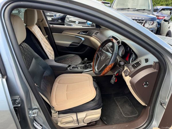 Vauxhall Insignia 2011 new nct €1990 390376657