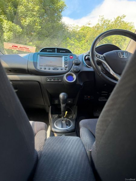 2011 Honda Fit HYBRID 1.3 390378147